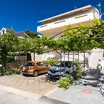 In - Insel Krk 13400